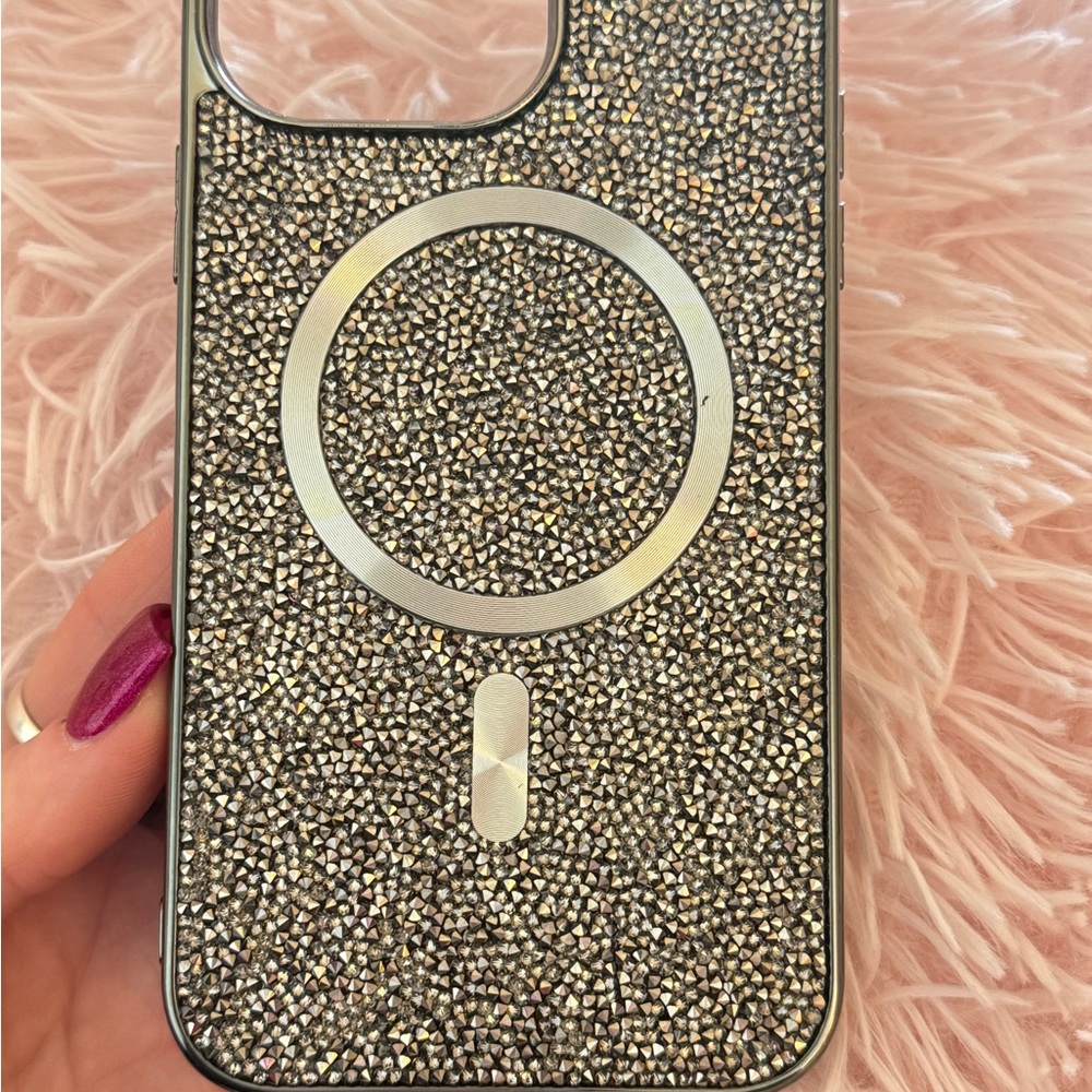 Silver Glitter MagSafe iPhone Case
